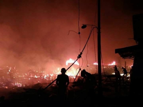 Desa Bekawan Mandah Jadi ‘Lautan Api’ Puluhan Rumah Penduduk Dikabarkan Ludes