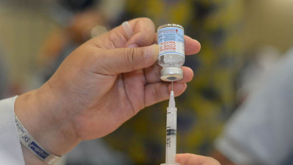 Ada Isu Berbayar, Diskes Pekanbaru: Vaksin Covid-19 Masih Gratis