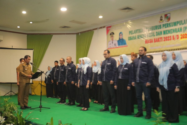 Pj Walikota Lantik dan Kukuhkan Ketua Forum UMKM Pekanbaru Riau