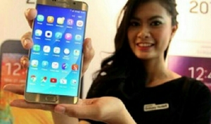 GoRiau Semua Ponsel Bakal Gunakan Layar AMOLED, Ini Penyebabnya