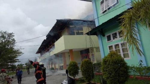 Kampus Universitas Muhammadiyah Sumbar Terbakar