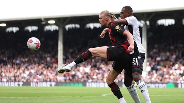 Kalahkan Fulham, Man City Kudeta Arsenal dari Puncak Klasemen Liga Inggris