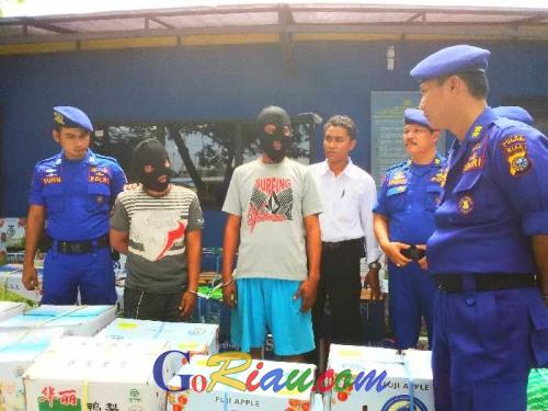 2 Nakhoda Ditangkap, Polda Riau Gagalkan Penyelundupan 438 Kardus Buah Segar Asal Luar Negeri