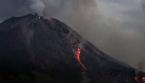 Gunung Sinabung Kembali Semburkan Awan Panas Setinggi 4.000 Meter
