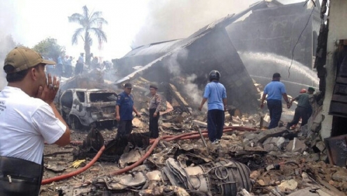Begini Dahsyatnya Kerusakan Akibat Pesawat Hercules Jatuh di Jl Djamin Ginting Medan