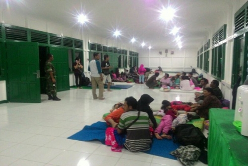 Ricuh Pasca Pilgub Kalbar, 119 Warga Pendatang Terpaksa Mengungsi ke Markas TNI