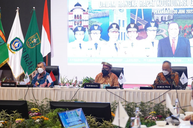 Gubernur se Sumatera Khawatir Dampak Hancurnya Harga Sawit Meluas Timbulkan Gejolak di Masyarakat