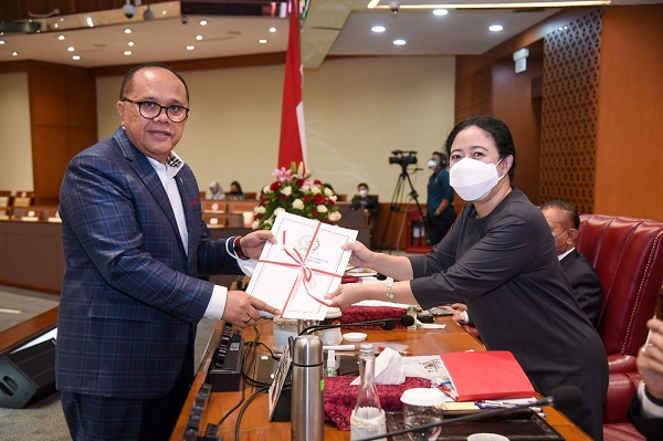 Hari Ini, DPR Sahkan 3 UU Provinsi Baru
