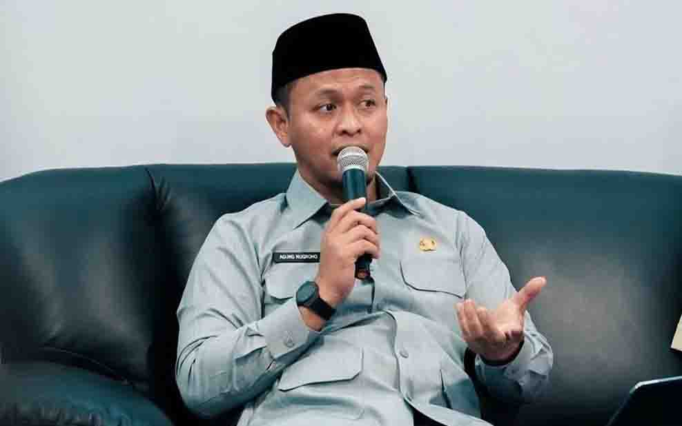 Pastikan Siswa Tetap Bersekolah, Wali Kota Pekanbaru Agung Nugroho Verifikasi Langsung Penerima Bantuan Seragam
