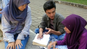 GoRiau Sempat Putus Sekolah karena Tak Punya Biaya, Gadis Juara Olimpiade Ilmu Sosial Ini Lulus Masuk Universitas Indonesia