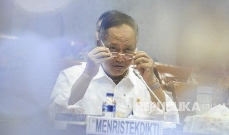 Menristekdikti Impor Rektor Asing Mulai Tahun Depan