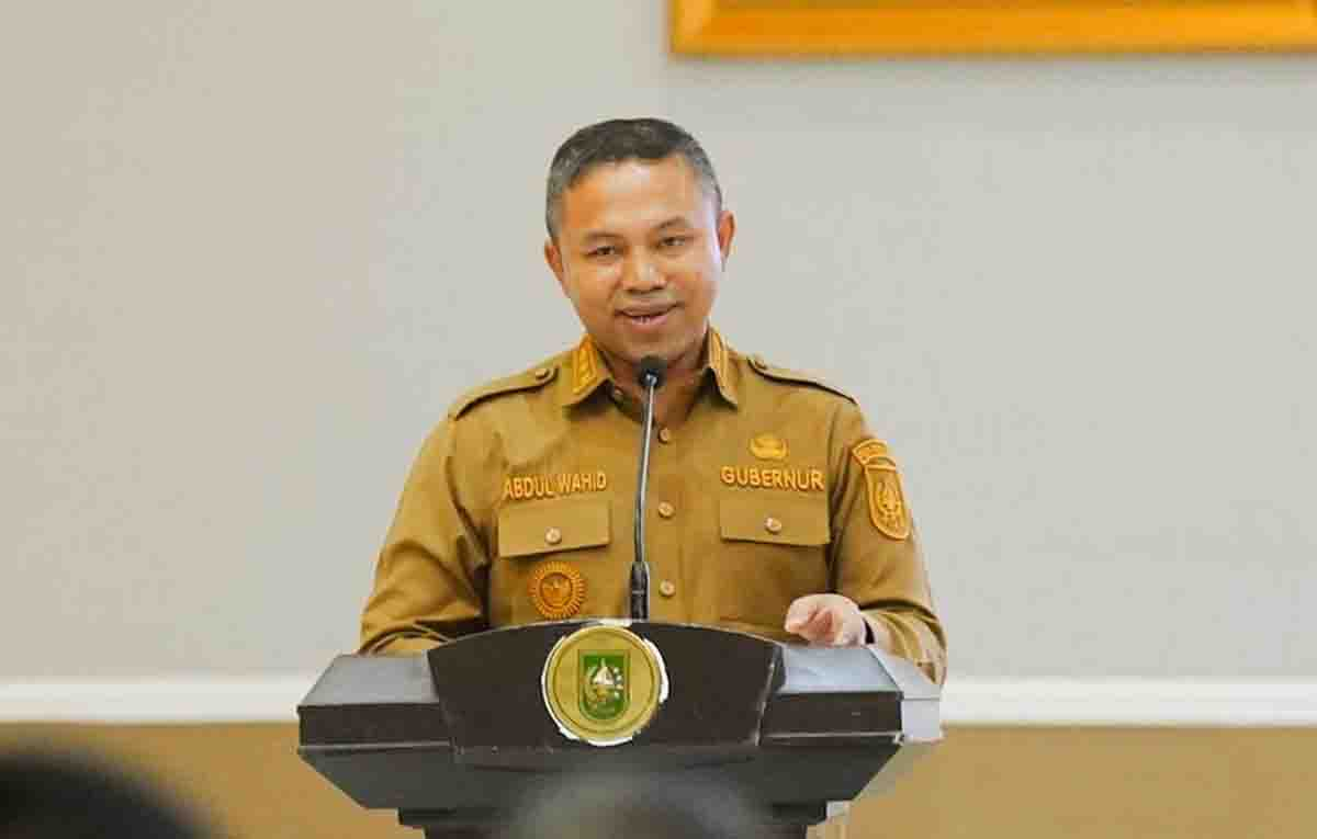 Gubernur Riau Soroti Tenaga Kerja Bergaji Dibawah UMR, Dorong Peningkatan SDM Lokal