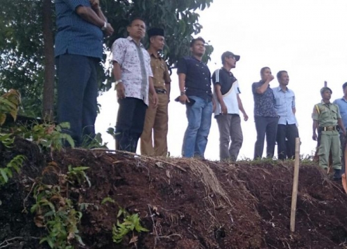 Abrasi di Desa Simpang Ayam, Bengkalis Mengkhawatirkan