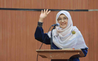 GoRiau Rektor UIN Suska Riau Ingatkan Mahasiswa Baru FEIS Jadi Generasi Inovatif dan Berakhlak