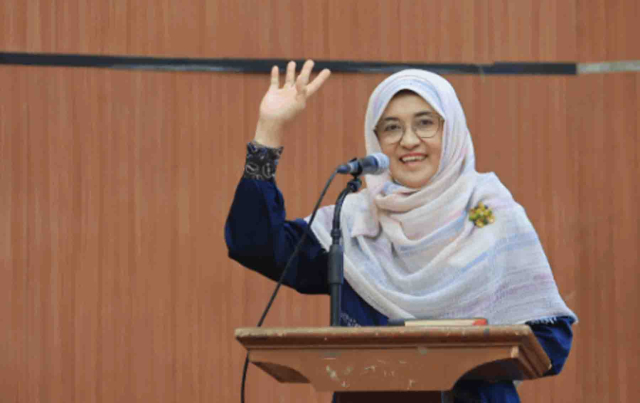 Rektor UIN Suska Riau Ingatkan Mahasiswa Baru FEIS Jadi Generasi Inovatif dan Berakhlak