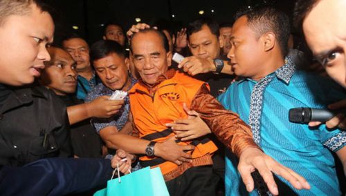 Hari Ini, Anas Maamun Jalani Pemeriksaan Perdana di KPK