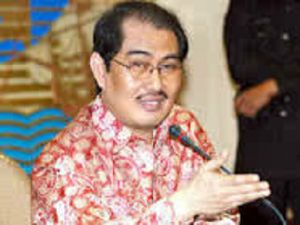 GoRiau Mantan Ketua MK Berpendapat MK dengan Mudah Batalkan UU Pilkada, Ini Alasannya