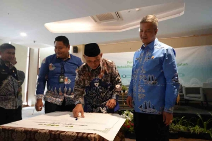 Abrasi Hantam Pesisir Inhil, Ribuan Hektare Kebun Kelapa Warga Mati Terendam Air Laut