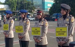 GoRiau Kompolnas Tak Setuju Polri Tunda Kebijakan Polwan Berjilbab