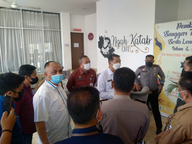 Kunjungi Abdurrab Islamic School, Wali Kota Pekanbaru: Siswa Positif Bakal Dirawat di RSD Madani
