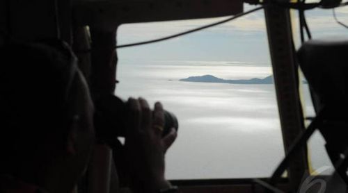 Kedalaman Laut di Lokasi Temuan Serpihan QZ 8501 Diperkirakan 25-30 Meter