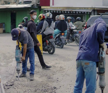 GoRiau Pj Sekdako Pekanbaru Pastikan Dinas PUPR Gesa Perbaikan Ruas Jalan