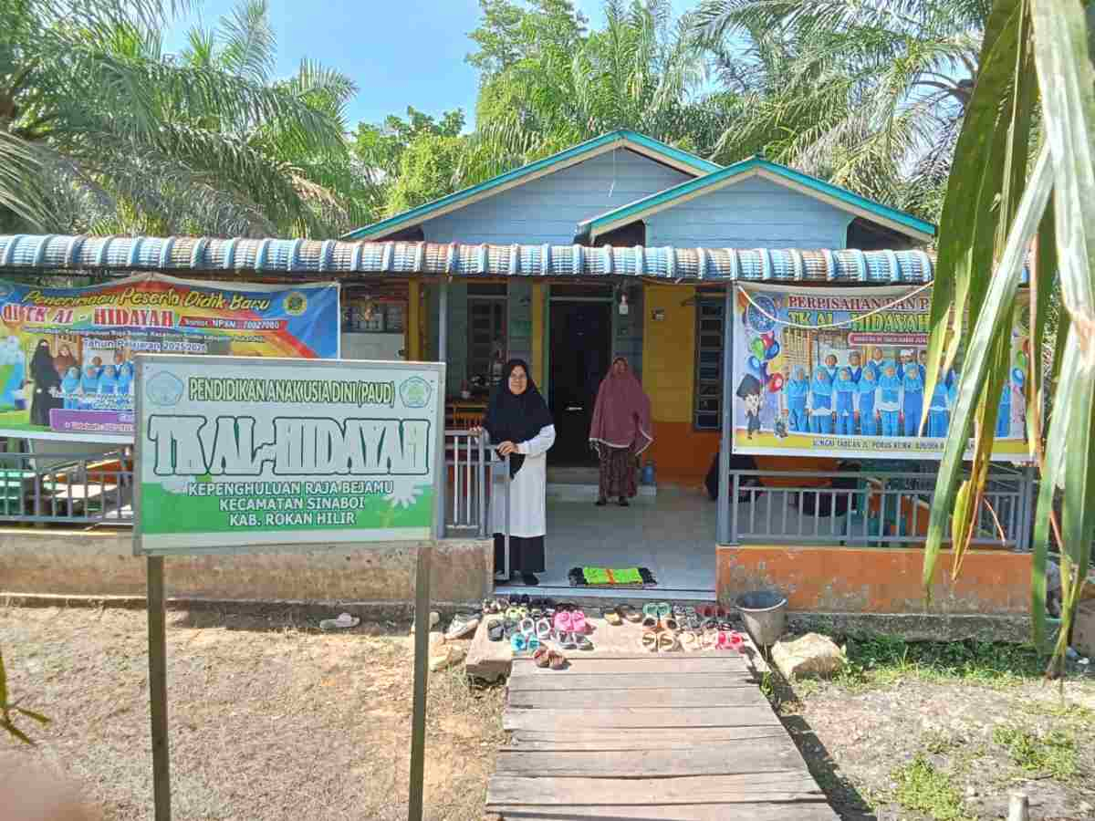Kepala Sekolah Al Hidayah Sinaboi Bantah Terima Dana CSR PT SPRH Rohil, Ini Penjelasannya