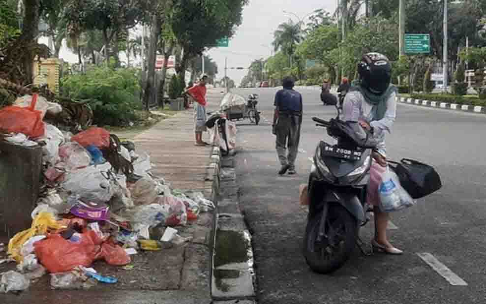 Kepesertaan LPS Capai 90 Persen, Wali Kota Larang Pembuangan Sampah di Tepi Jalan