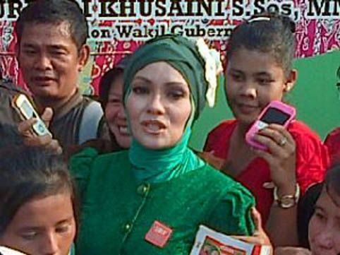 Demi Melestarikan Budaya Melayu, Iyet Bustami Ingin Jadi Wakil Rakyat
