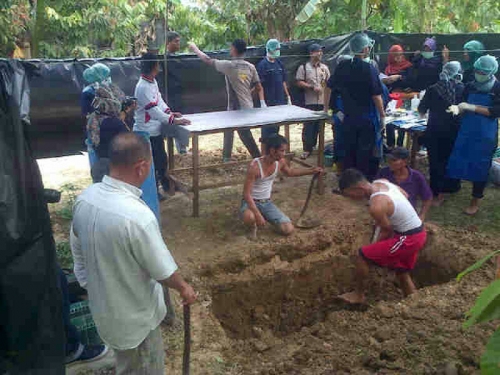 Ungkap Penyebab Kematian, Tim Forensik Polda Riau Otopsi Jasad Beni