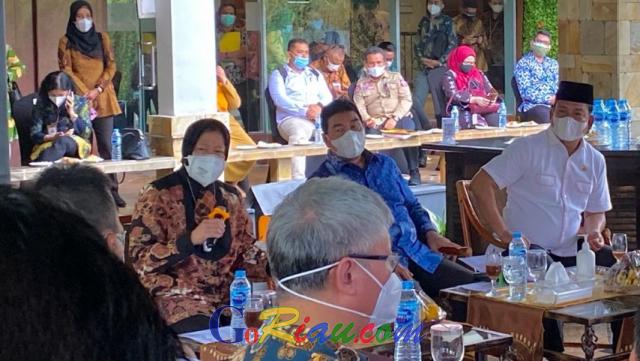 Banyak Bantuan Kemensos di Riau Tidak Terdistribusikan, Risma: Bapak Dosa Lho Kalau Tidak Menyalurkan, Ini Hak Orang Miskin