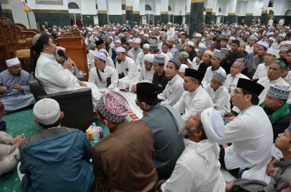 GoRiau Doa Bersama di Masjid Raya Annur, Ojol dan Pemerintah Riau Eratkan Solidaritas