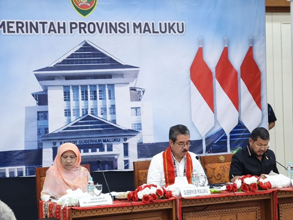 Sentil Pemerintah, Saadiah: Pembangunan Maluku Jangan Hanya di Atas Kertas
