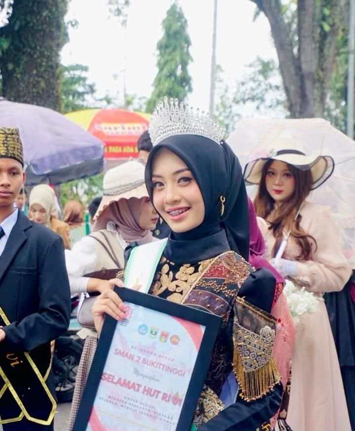 Pelajar SMAN 2 Bukittinggi Haura Isra Fitriani Siap Harumkan Nama Sumatera Barat di Ajang Miss Teenager Muslimah Indonesia 2026