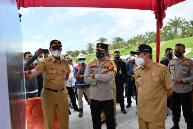 GoRiau Gubernur Riau Syamsuar didampi