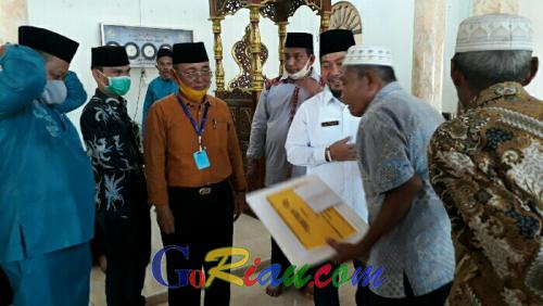 GoRiau Ketua DPRD Pelalawan, Adi Suke