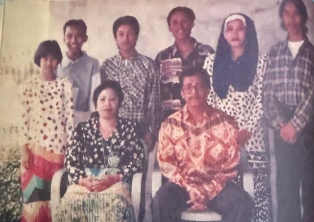 GoRiau Rida K Liamsi dan keluarga