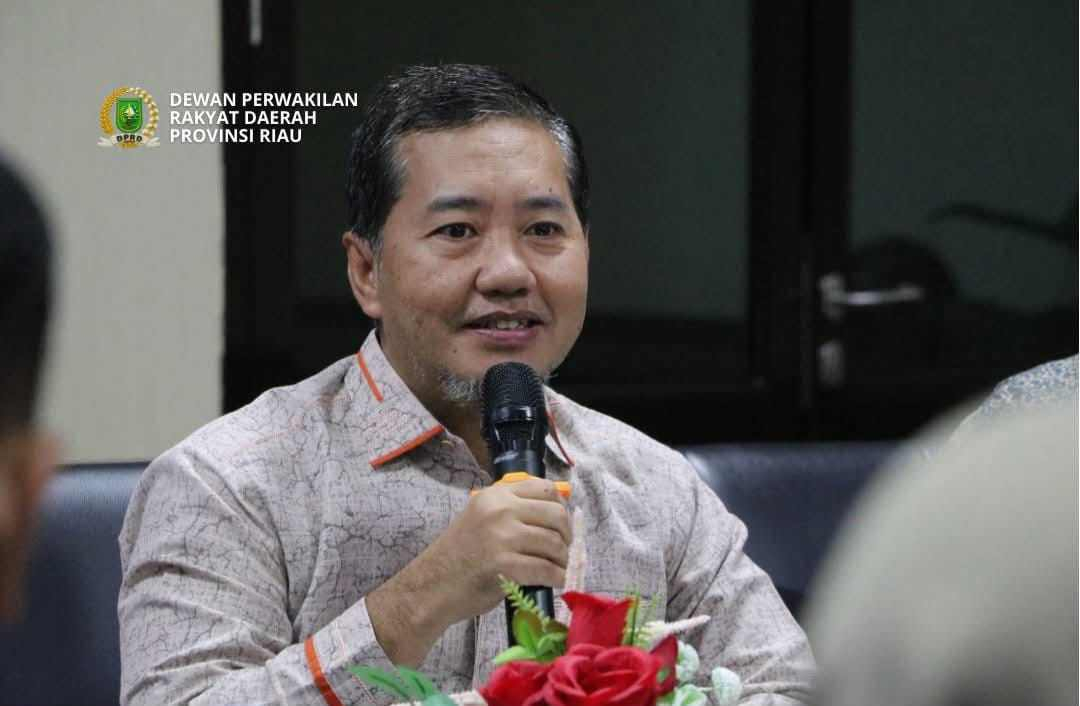 GoRiau Ketua komisi II DPRD Riau Adam