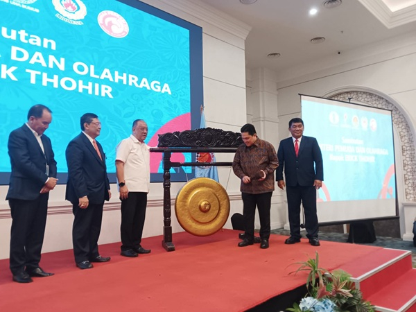 GoRiau Menpora Erick Thohir saat memb