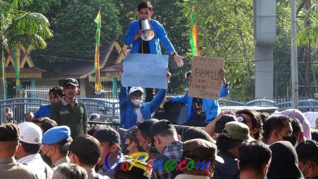 GoRiau Aksi demo mahasiswa UIR menola