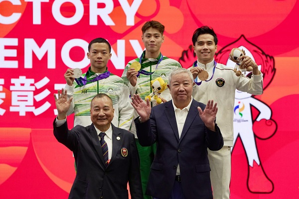 GoRiau Foto bersama peraih medali ema