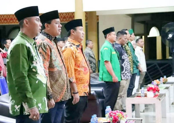 GoRiau Ketua DPRD Riau Yullisman bers