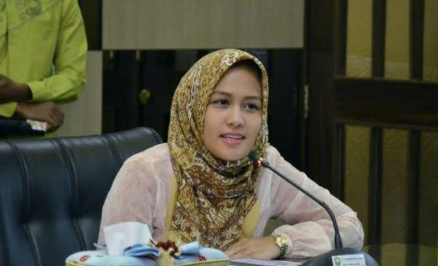 GoRiau Dr. Hj. Karmila Sari, S.Kom.,
