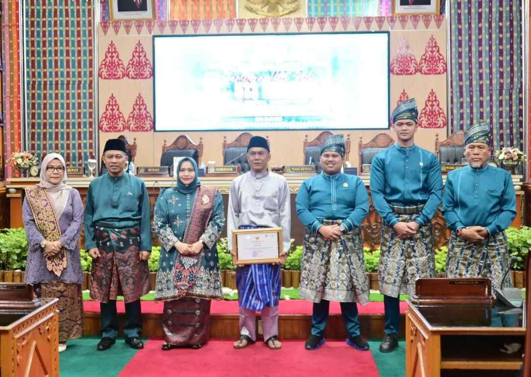 GoRiau Bupati Bengkalis Kasmarni, Wak